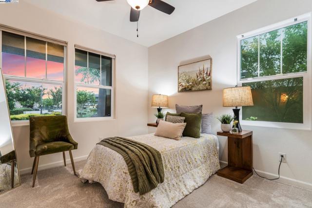 2305 Augusta Ave, Tracy CA: https://media.crmls.org/mediaz/f7a6f367-e9e6-4675-b50d-0aeaa8b823d4.jpg