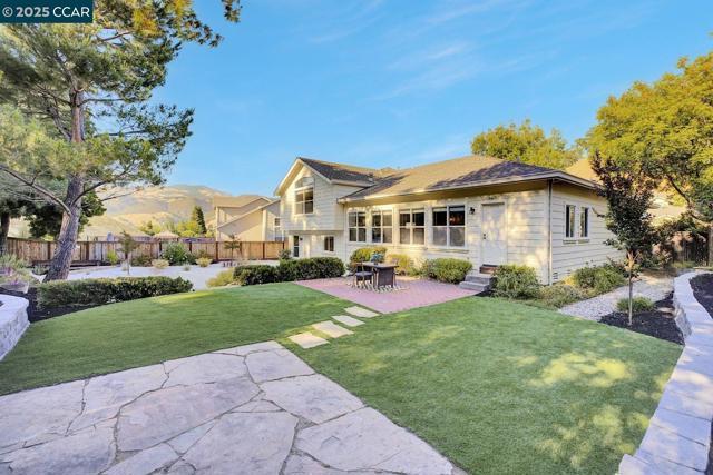 115 Shadewell Dr, Danville CA: https://media.crmls.org/mediaz/f7a70c25-839e-43b1-8cb0-b37fc358abc5.jpg