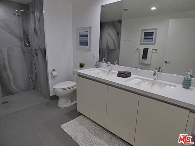 1526 ARMACOST Avenue, Los Angeles CA: https://media.crmls.org/mediaz/f7a7406a-2d03-42cd-b8a7-f634025a0714.jpg