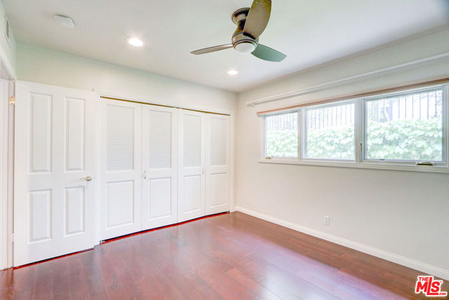 16314 Meadowridge Road, Encino CA: https://media.crmls.org/mediaz/f7a74c91-9202-42bd-9a86-70cda4993a89.jpg