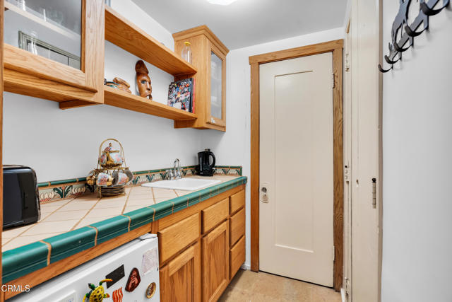 600 Woodland Drive, Sierra Madre CA: https://media.crmls.org/mediaz/f7a74eb9-d196-4360-9ed9-406a05d239cf.jpg