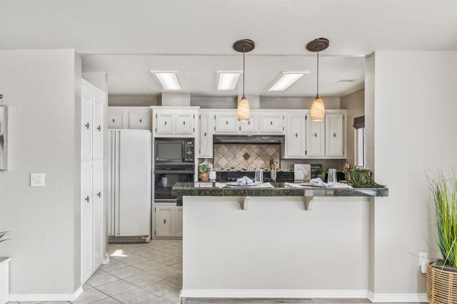 2010 W San Marcos Blvd #115, San Marcos CA: https://media.crmls.org/mediaz/f7a93ef2-b14a-4156-aa9d-bdd9c14b1b8d.jpg