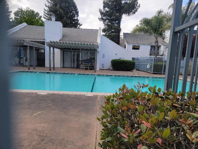 1055 N Capitol Avenue, San Jose CA: https://media.crmls.org/mediaz/f7a98476-a20b-4099-b43e-5ef08e1a5a01.jpg