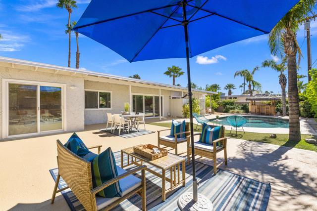 1423 N Avenida Caballeros, Palm Springs, CA 92262