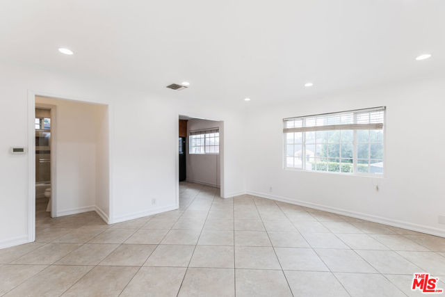 5130 Templeton Street, Los Angeles CA: https://media.crmls.org/mediaz/f7aa27db-e9d6-40c7-9d4c-fea1a8d64660.jpg