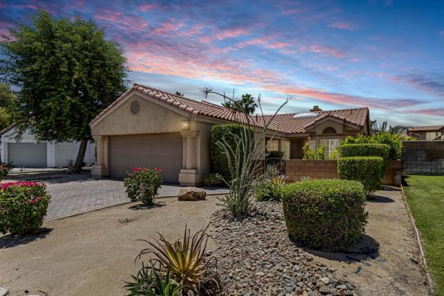 78635 Villeta Drive, La Quinta CA: https://media.crmls.org/mediaz/f7aa686b-1f94-468d-8759-ff0131f43cda.jpg