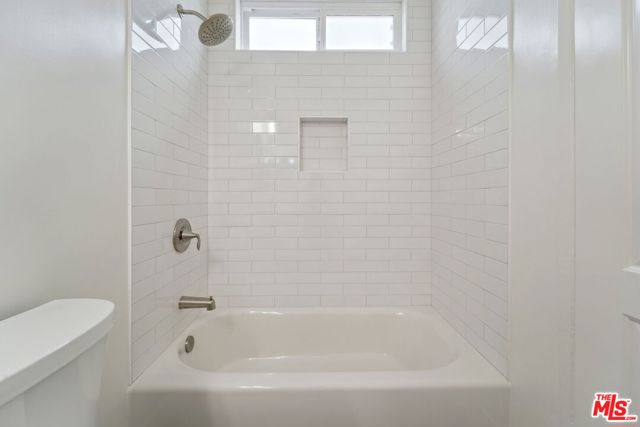 1133 22nd Street, Santa Monica CA: https://media.crmls.org/mediaz/f7aac773-58fc-46c0-8a07-a2228846b376.jpg
