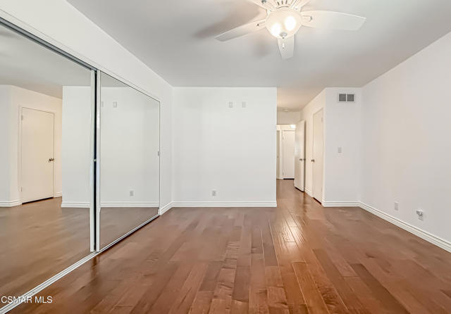 2829 Shoreview Circle, Westlake Village CA: https://media.crmls.org/mediaz/f7aaef85-d80f-4c24-b5b2-f2b81e058122.jpg