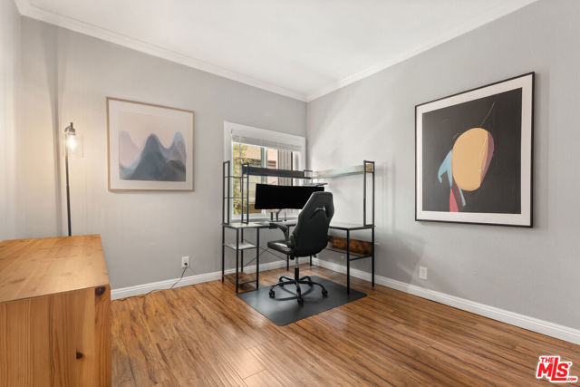 8160 Manitoba Street, Playa del Rey CA: https://media.crmls.org/mediaz/f7ab521c-7158-4be1-b16d-8f58b618a0a5.jpg