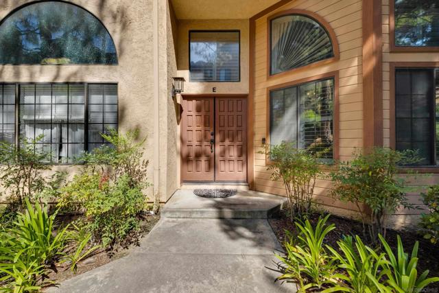9327 Lake Murray Blvd, San Diego CA: https://media.crmls.org/mediaz/f7ab6854-473a-4453-a063-9b0e3c6d1e7d.jpg