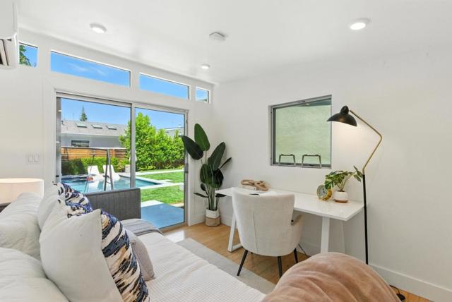 646 Georgia Avenue, Palo Alto CA: https://media.crmls.org/mediaz/f7ab9530-0ec5-4688-bd2c-6280fc5c34f6.jpg