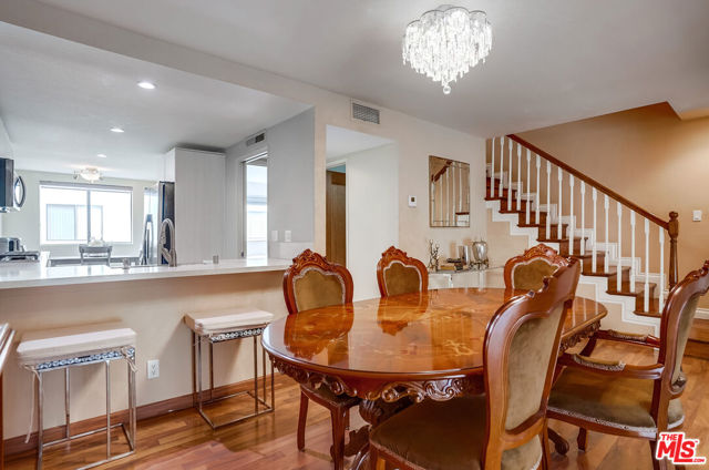 18411 Collins Street, B photo 7