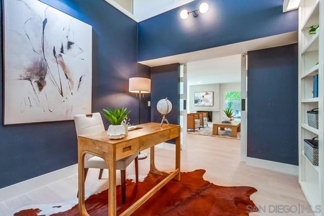 2223 Caminito Preciosa Sur, La Jolla CA: https://media.crmls.org/mediaz/f7ac1f5e-7801-42d0-bc9d-c3d6c18faa76.jpg