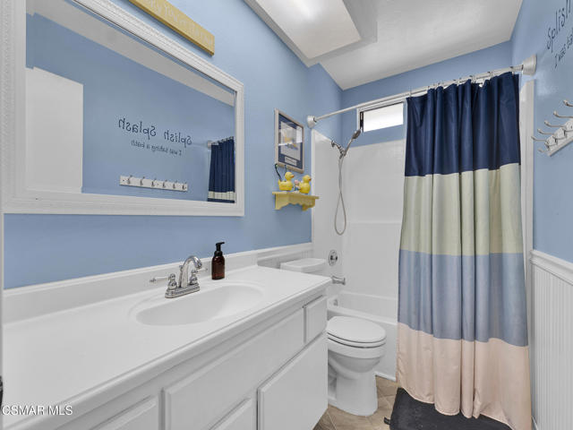 13100 View Mesa Street, Moorpark CA: https://media.crmls.org/mediaz/f7ac2037-ea78-4a81-b8f0-b9c42f4ec8b9.jpg