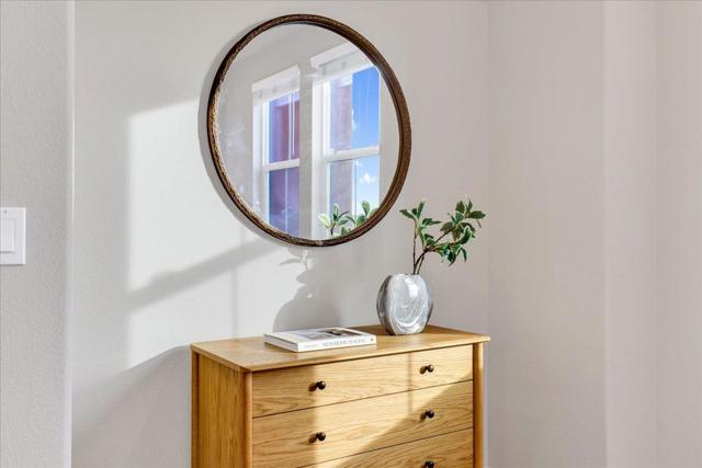 1011 Bellante Lane, San Jose CA: https://media.crmls.org/mediaz/f7acb0f7-83e9-4361-9ef8-2c999ec39aa6.jpg
