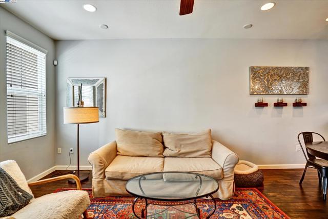 140 Selby Ln, Livermore CA: https://media.crmls.org/mediaz/f7acf63e-62e7-4e70-b022-6f507582d4d1.jpg