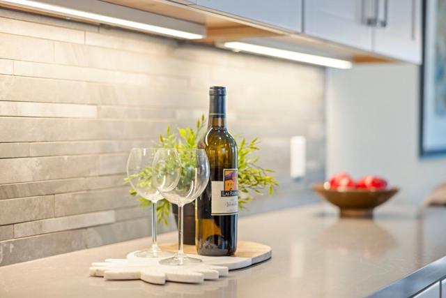 313 Del Rosa Way, San Mateo CA: https://media.crmls.org/mediaz/f7ad56b6-aada-4021-ac92-5da031650e96.jpg