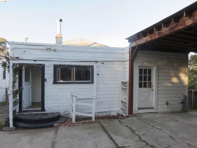 1731 San Pablo Ave, Pinole CA: https://media.crmls.org/mediaz/f7ae1b0b-1055-4385-b3b7-f76968dc0446.jpg