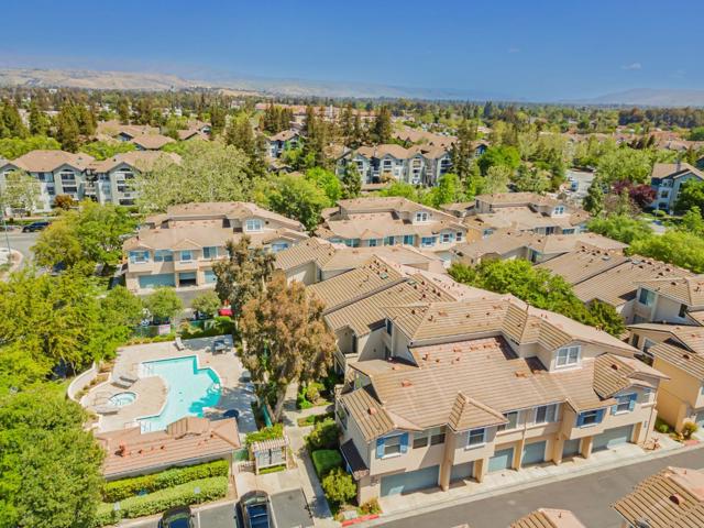 3344 Skyward Place, San Jose CA: https://media.crmls.org/mediaz/f7aede0a-cce6-4169-9e49-742c363472e2.jpg