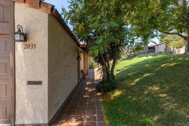 Detail Gallery Image 3 of 37 For 2035 David Dr, Escondido,  CA 92026 - 3 Beds | 2 Baths