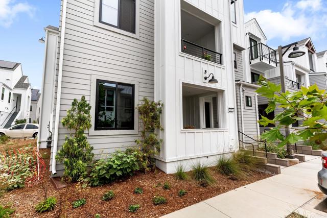 1400 Anacona Place, Encinitas CA: https://media.crmls.org/mediaz/f7b05d51-12bf-4ddd-8d3d-e79490e6699e.jpg