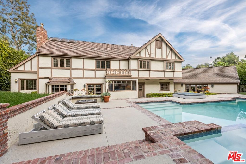 16754 Ashley Oaks