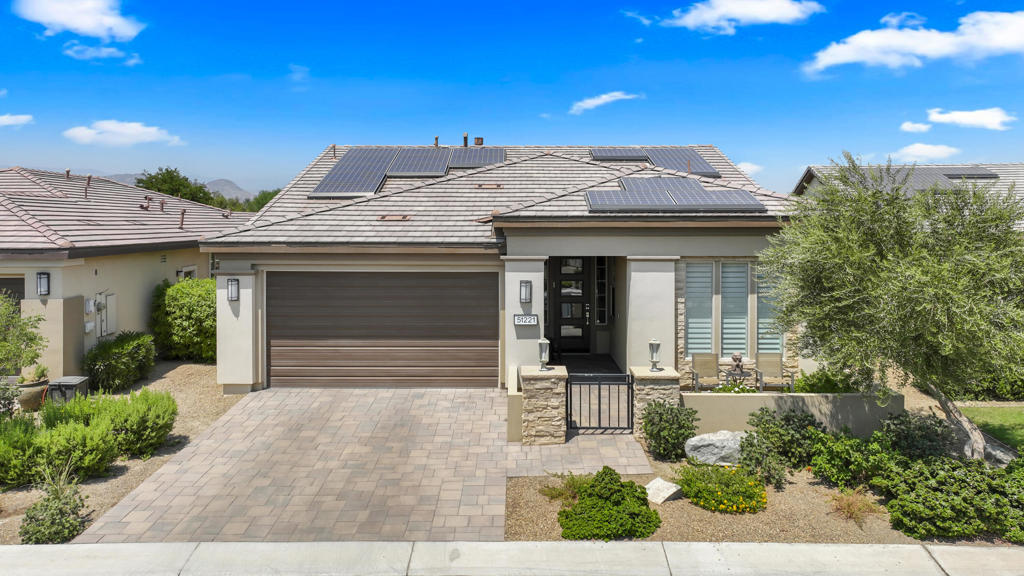 51221 Longmeadow Street