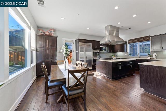 5656 Stockton Loop, Livermore CA: https://media.crmls.org/mediaz/f7b3686d-44ad-4f5e-9842-80eba2efcdaf.jpg