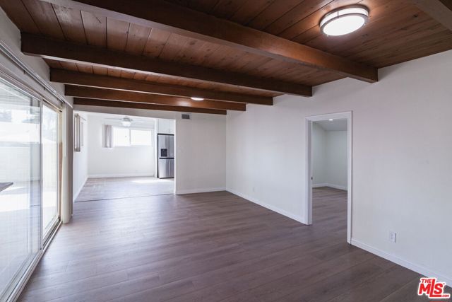 8646 Corbin Avenue, Northridge CA: https://media.crmls.org/mediaz/f7b38797-de19-4f2a-9ee9-2b6e55603780.jpg