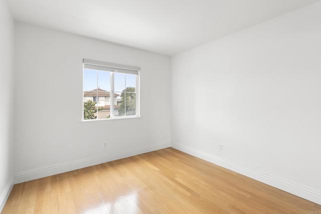 1317 Monte Sereno Avenue, Chula Vista CA: https://media.crmls.org/mediaz/f7b3f5a7-e333-4044-b248-86de9e0a6195.jpg