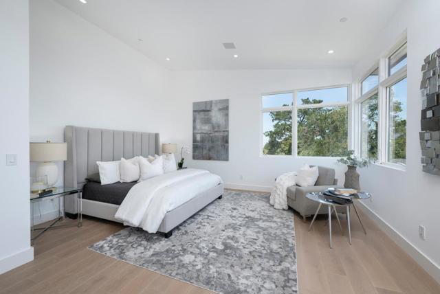 3964 Jefferson Avenue, Redwood City CA: https://media.crmls.org/mediaz/f7b41442-a432-4df4-8cfc-419c7a172df5.jpg