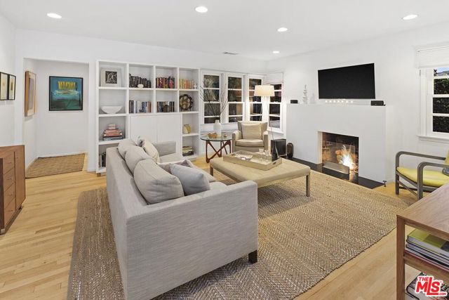 2021 ASHLAND Avenue photo 2