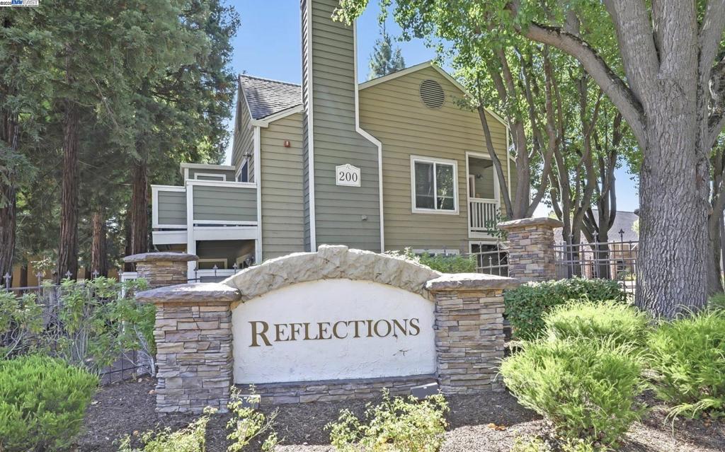 235 Reflections Dr