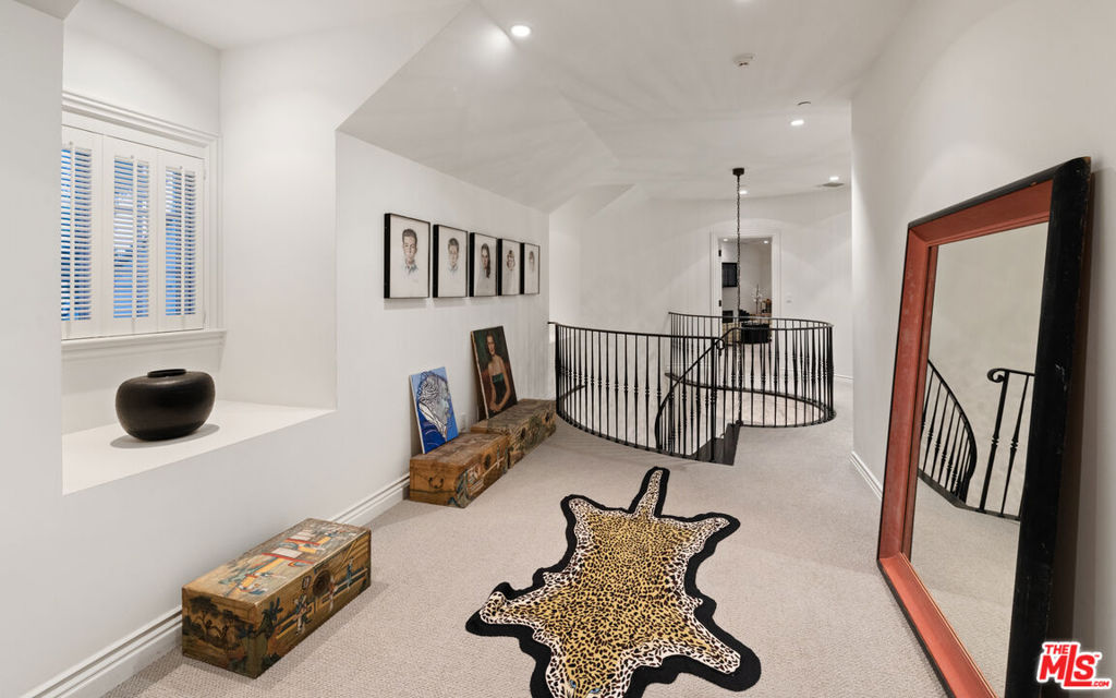 1115 N Beverly Drive