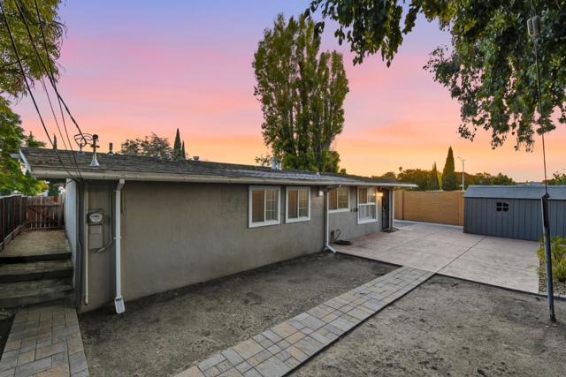1101 Palamos Avenue, Sunnyvale CA: https://media.crmls.org/mediaz/f7b5f024-bbe9-48a7-9a9f-01d18224f890.jpg