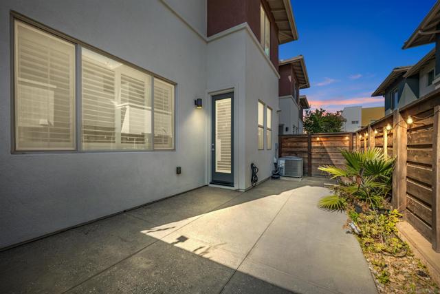 2053 Tango Loop, Chula Vista CA: https://media.crmls.org/mediaz/f7b644c9-12d9-4281-9be0-129e311adf09.jpg