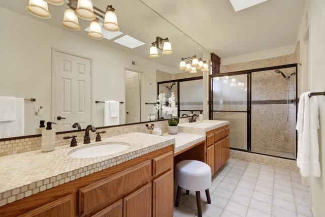 Detail Gallery Image 12 of 22 For 13025 Avenida Marbella, San Diego,  CA 92128 - 2 Beds | 2 Baths