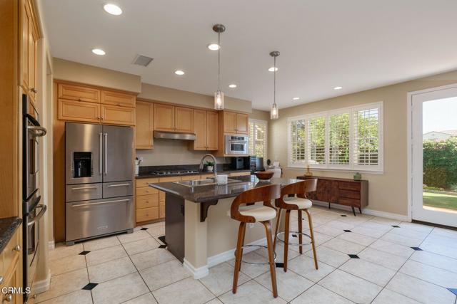 664 Corte Regalo, Camarillo CA: https://media.crmls.org/mediaz/f7b7cc9b-af6d-4d42-aa64-81154b46ec28.jpg