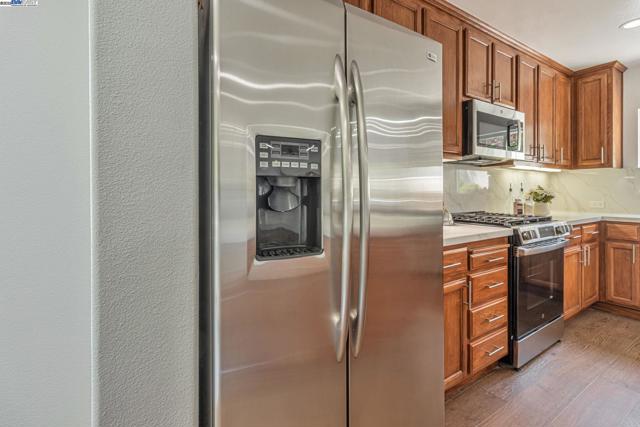 4182 Lautrec Dr, San Jose CA: https://media.crmls.org/mediaz/f7b85307-2bb0-4b86-8993-ddd3b31425ee.jpg