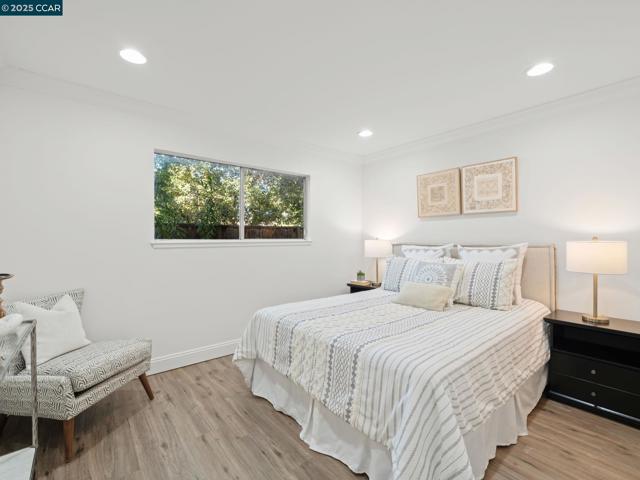 200 El Dorado Ave, Danville CA: https://media.crmls.org/mediaz/f7b87304-89ab-4145-89e2-7ff3e0e3812b.jpg