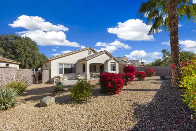 78813 Iron Bark Drive, Palm Desert CA: https://media.crmls.org/mediaz/f7b8e938-20da-489c-b42d-e7242e4c8a5c.jpg