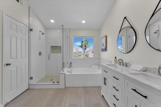 Detail Gallery Image 1 of 47 For 4251 via Clemente, Oceanside,  CA 92057 - 3 Beds | 2/1 Baths