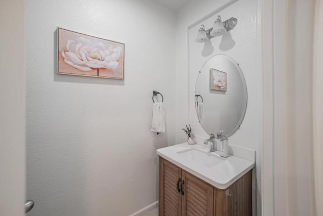 711 W Glendora Avenue, Mountain House CA: https://media.crmls.org/mediaz/f7b9bda3-d938-4fcb-83d5-6f55a7bfadcc.jpg