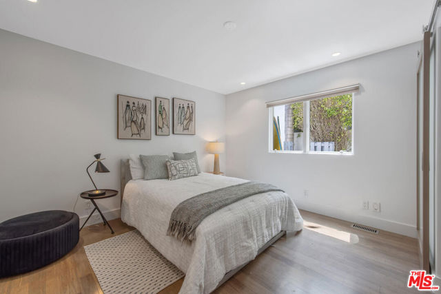 1312 Shoreline Drive, Santa Barbara CA: https://media.crmls.org/mediaz/f7ba44ad-76b7-4831-b504-f09d418bfc68.jpg