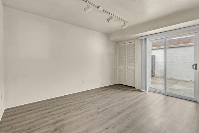 3137 Seacrest Avenue, Marina CA: https://media.crmls.org/mediaz/f7bb3466-3de2-4854-8444-286016d46298.jpg