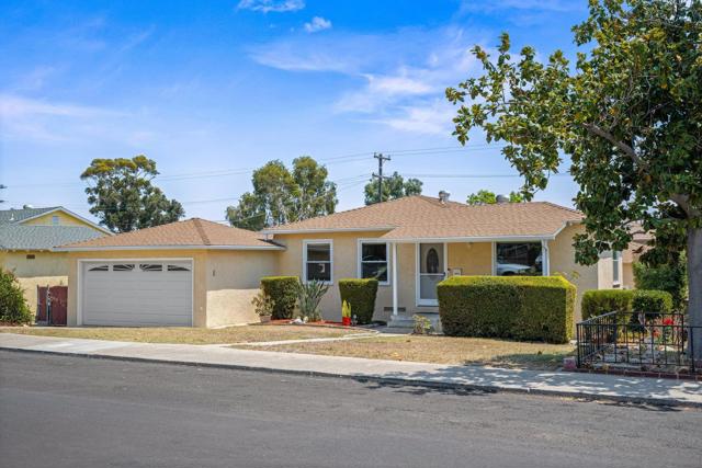 3015 Olive St., Lemon Grove CA: https://media.crmls.org/mediaz/f7bb6fe9-2261-415b-8852-9ef1f0ef0e30.jpg