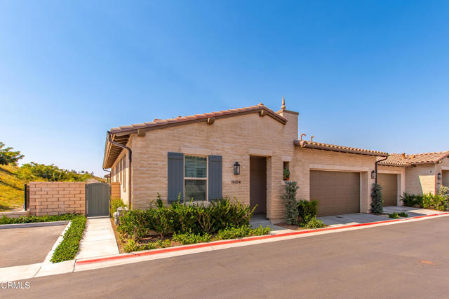 5024 Rexton Drive, Camarillo CA: https://media.crmls.org/mediaz/f7bb97fb-cdf1-4142-87e8-9e63b8a3a5cb.jpg