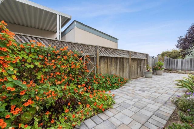 3 Coral Way, Half Moon Bay CA: https://media.crmls.org/mediaz/f7bc707a-dfe6-4c4e-aaf3-fa7c4d9a39aa.jpg