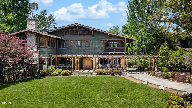 Detail Gallery Image 2 of 60 For 1361 Ridge Way, Pasadena,  CA 91106 - 5 Beds | 4/2 Baths