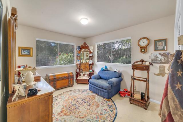 6 Stratford Place, Monterey CA: https://media.crmls.org/mediaz/f7be2a27-b6eb-48cb-905a-e2b6f73286ba.jpg